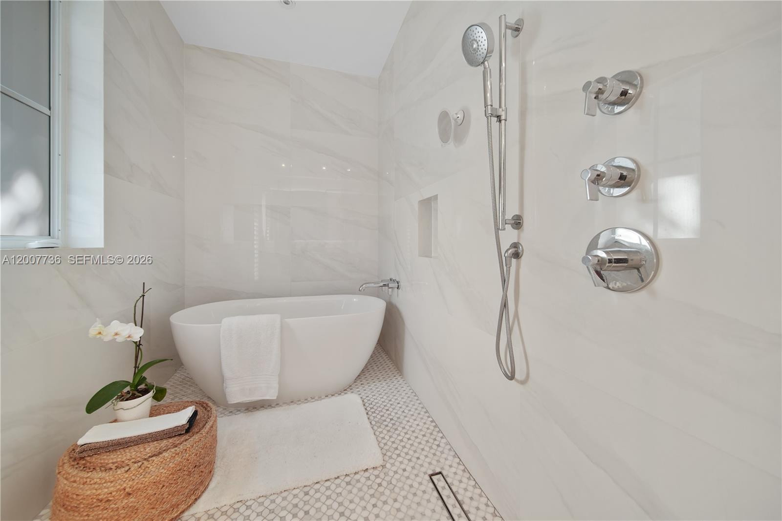 6901 Veronese St, Coral Gables FL 33146 photo 4
