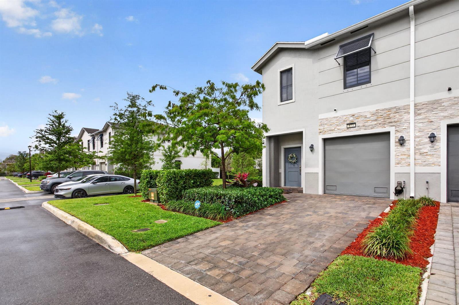 873 NW 3rd Way, Pompano Beach FL 33060 photo 3