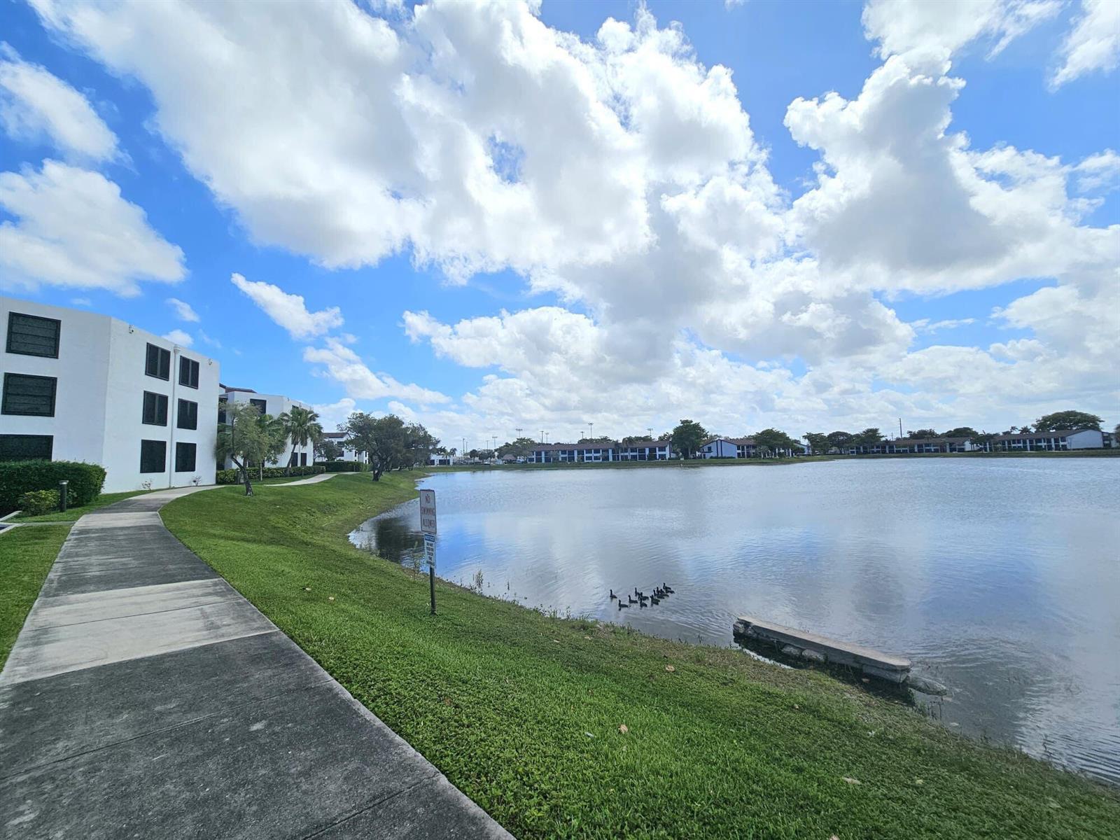 213 Lake Pointe Drive # 212, Oakland Park FL 33309