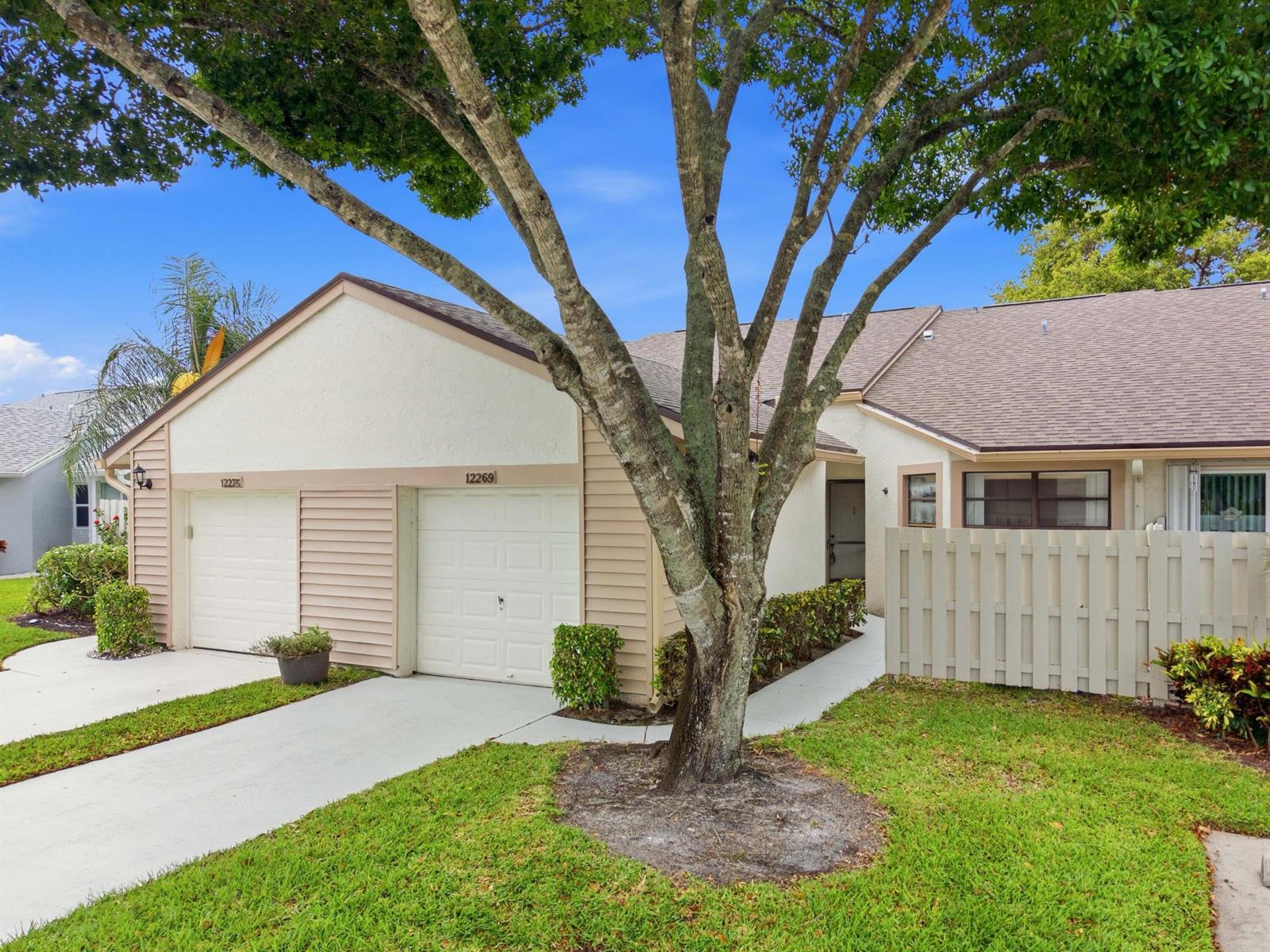 12269 Country Greens Boulevard, Boynton Beach FL 33437 photo 2