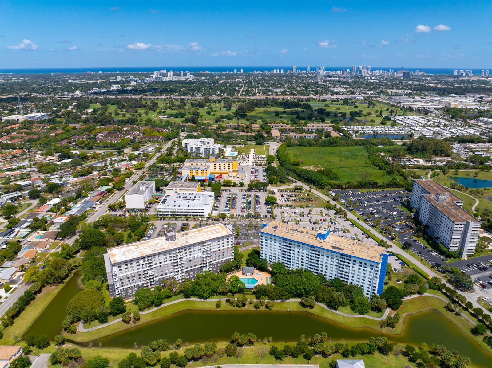 4001 Hillcrest Drive # 406, Hollywood FL 33021