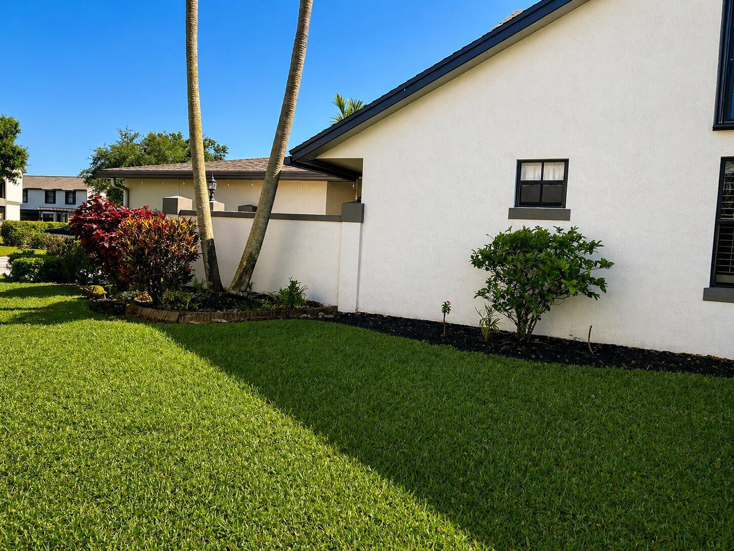 1711 Landings Boulevard, FL 33413 photo 4