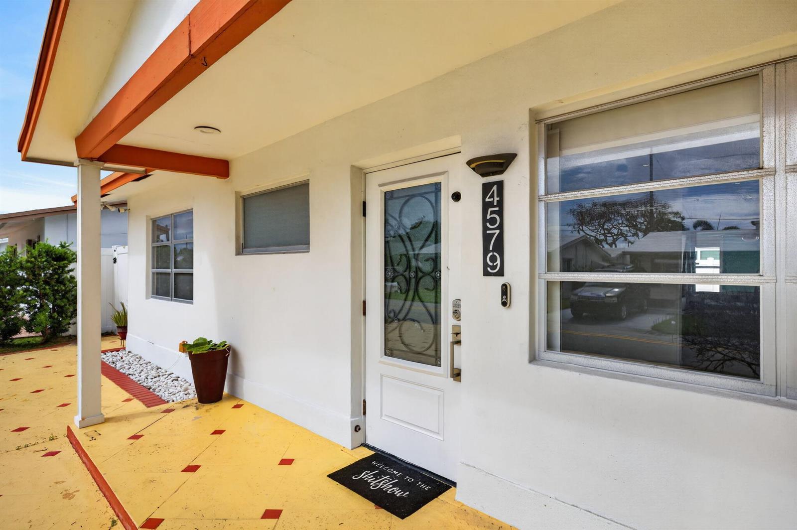 4579 NW 17th Terrace, Tamarac FL 33309 photo 4