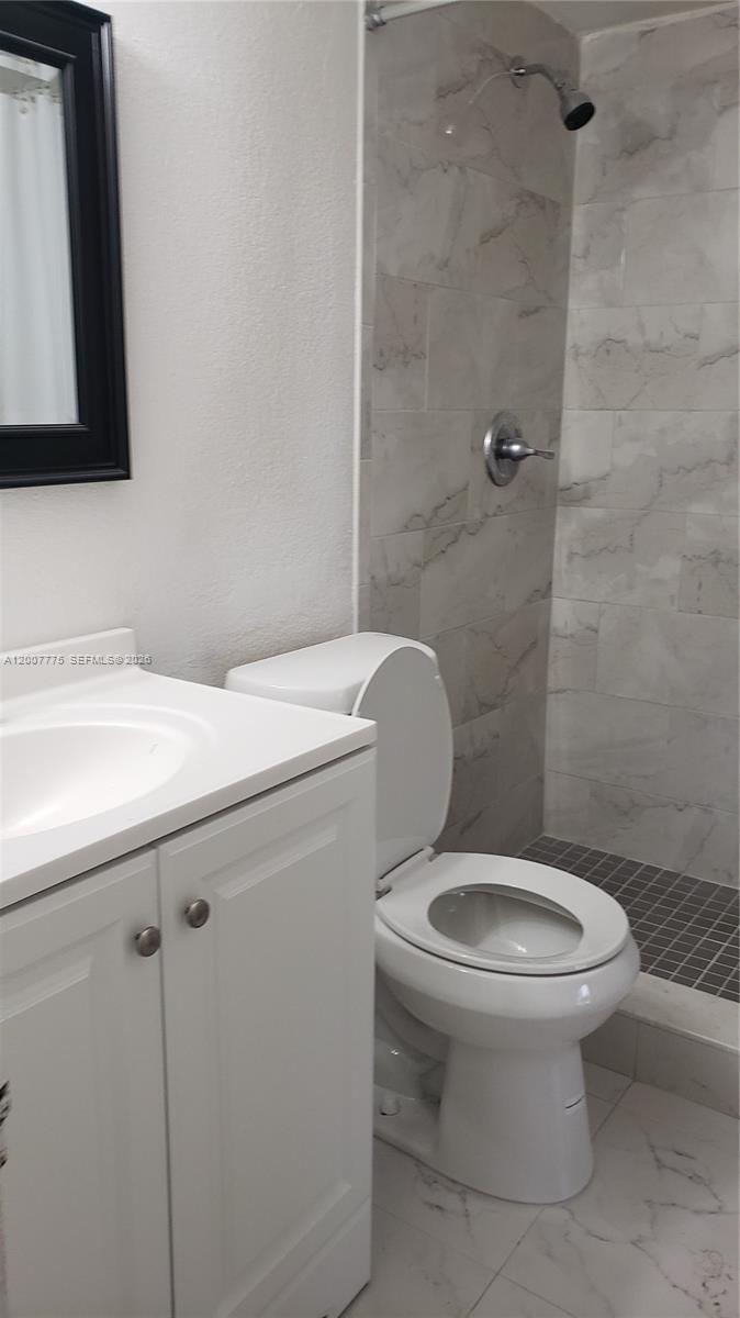 1251 NE 108th St # 215, Miami FL 33161 photo 4