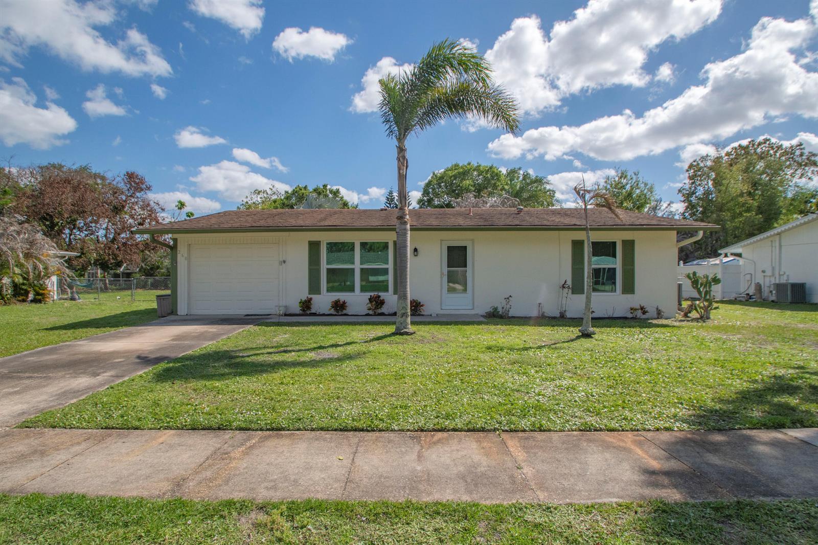 268 SW Lucero Drive, Port St. Lucie FL 34983 photo 2