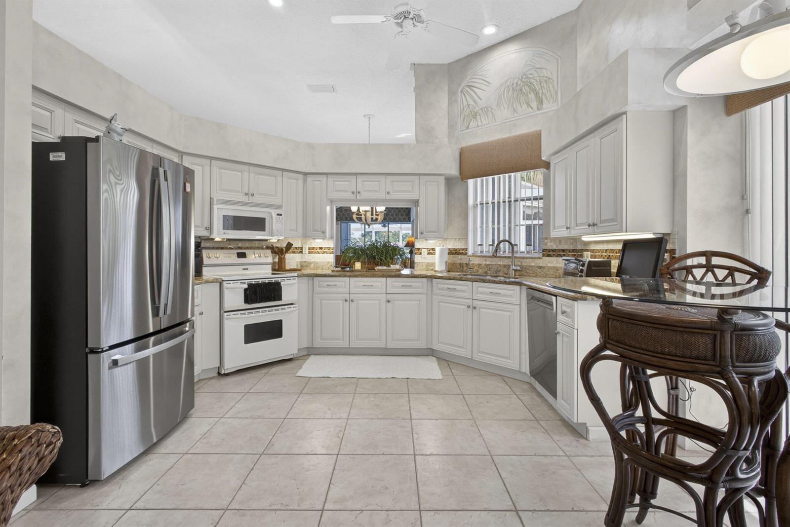 216 Eagleton Lake Boulevard, Palm Beach Gardens FL 33418 photo 3