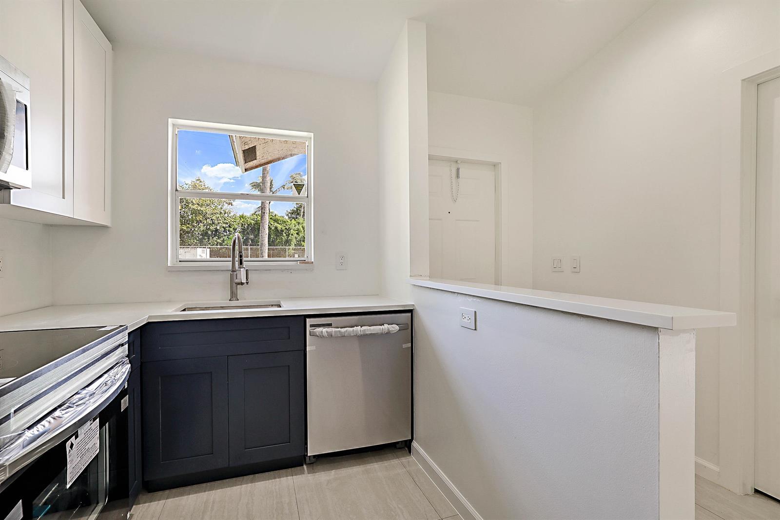 320 NE 42nd Street, Boca Raton FL 33431 photo 3