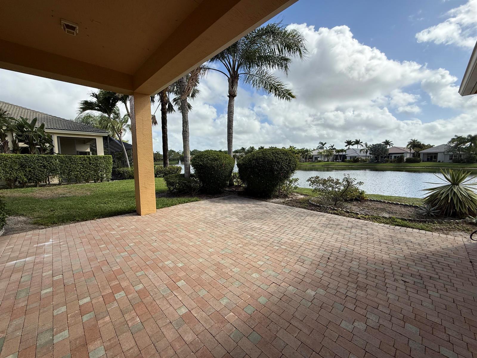 10873 Northgreen Drive, Lake Worth FL 33449 photo 2