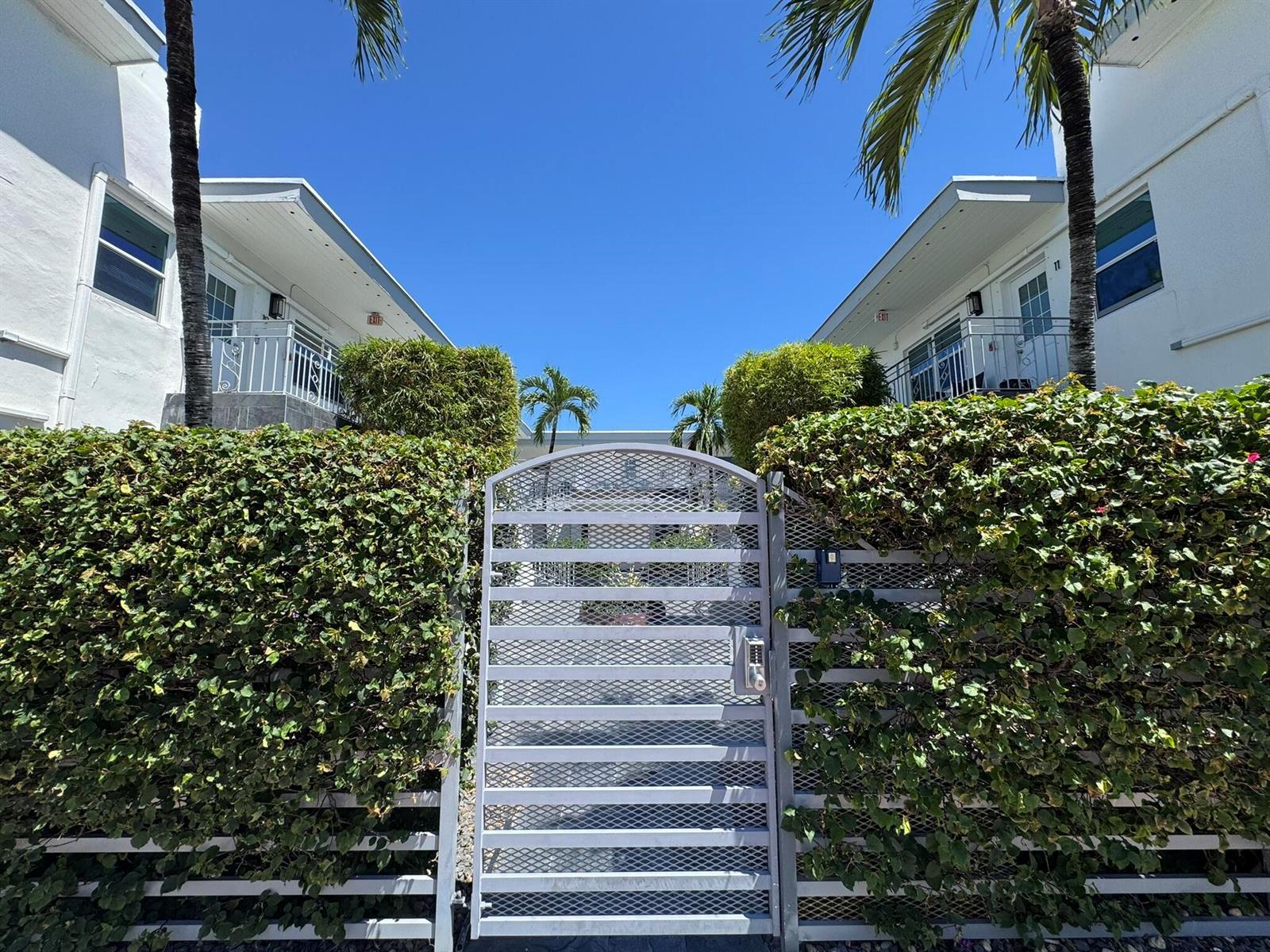 935 8th Street # 11, Miami Beach FL 33139