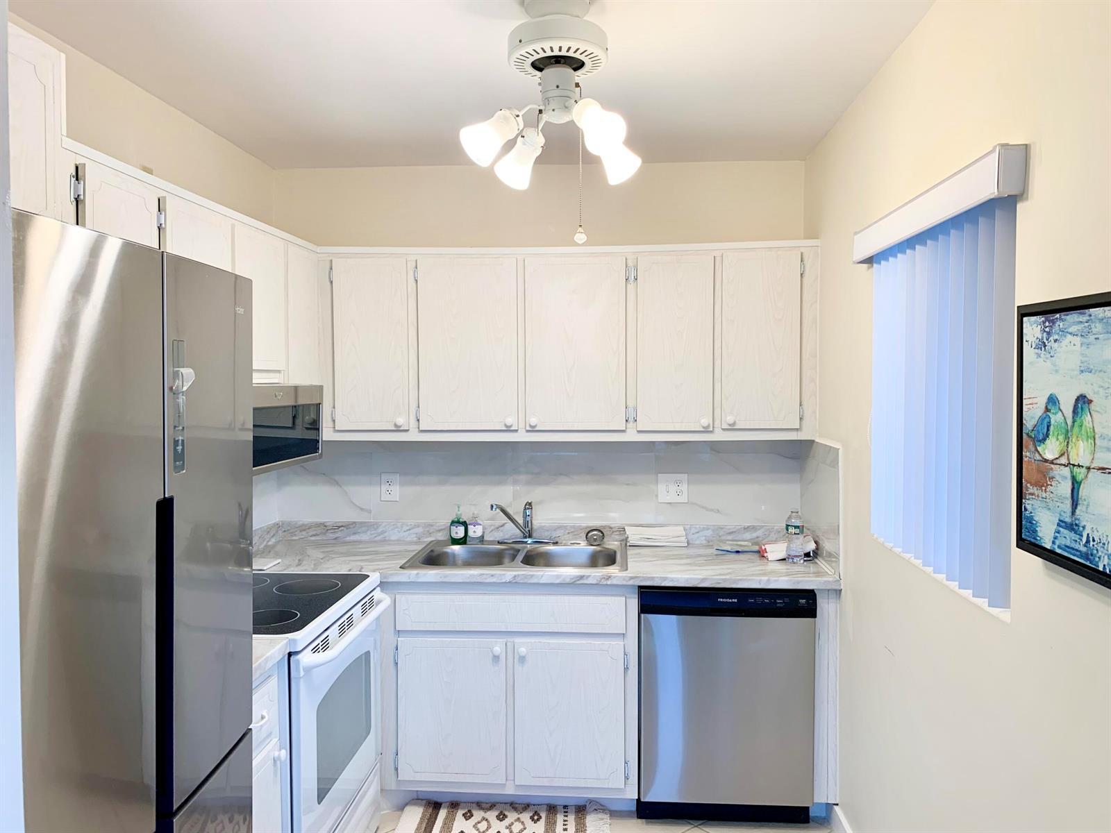 2880 Lake Osborne Drive # 205, FL 33461 photo 2