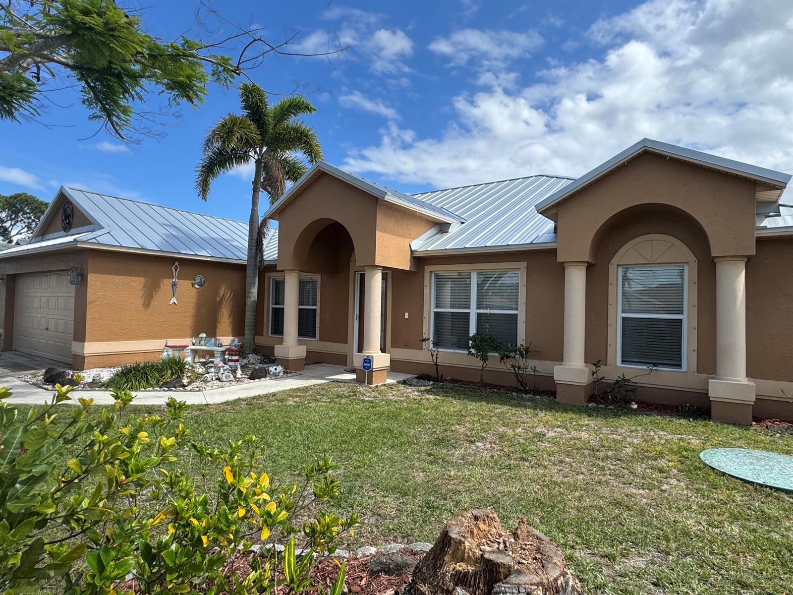 2674 SE Creston Lane, Port St. Lucie FL 34952 photo 2