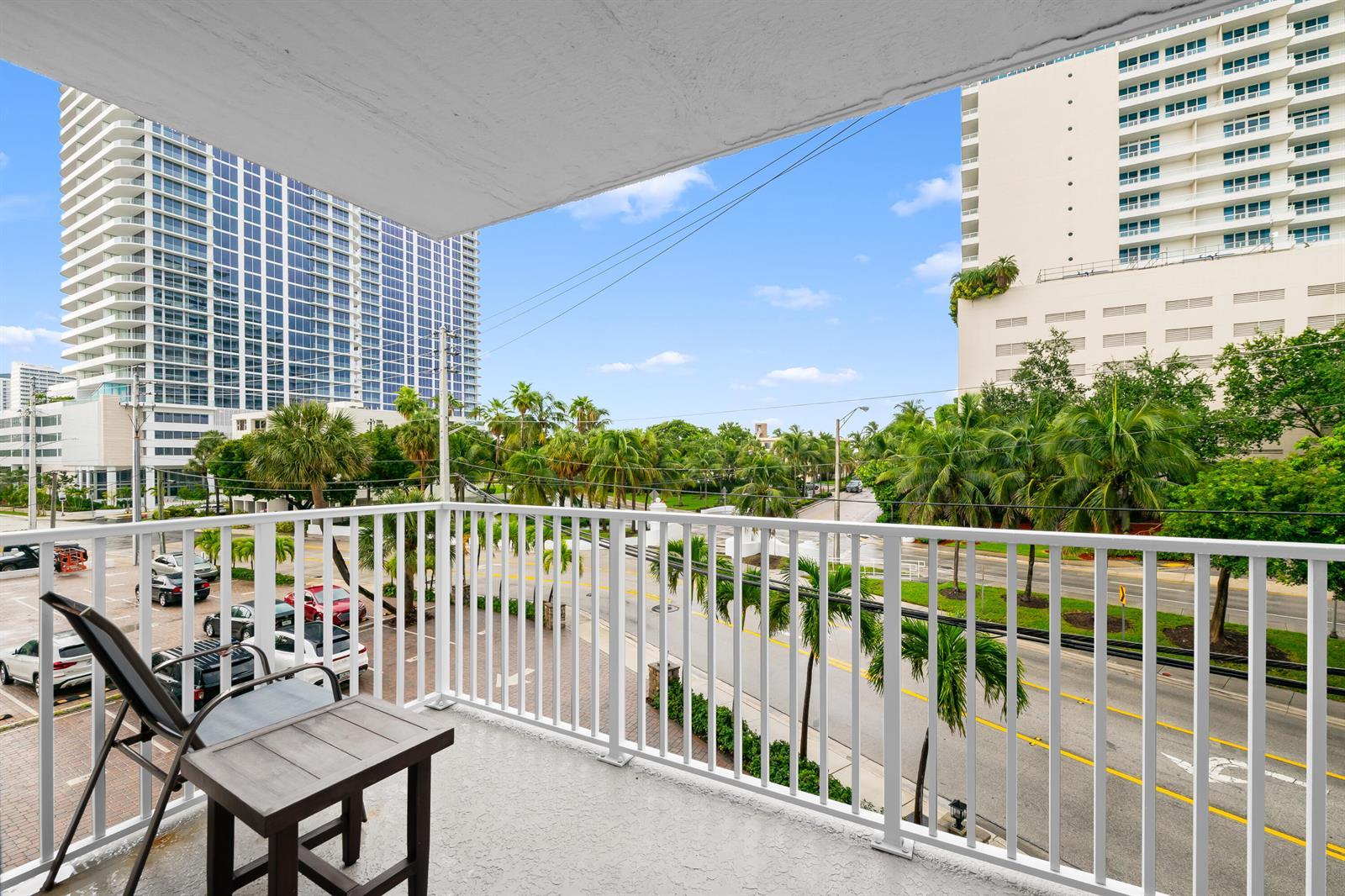 95 N Birch Road # 304, Fort Lauderdale FL 33304 photo 3