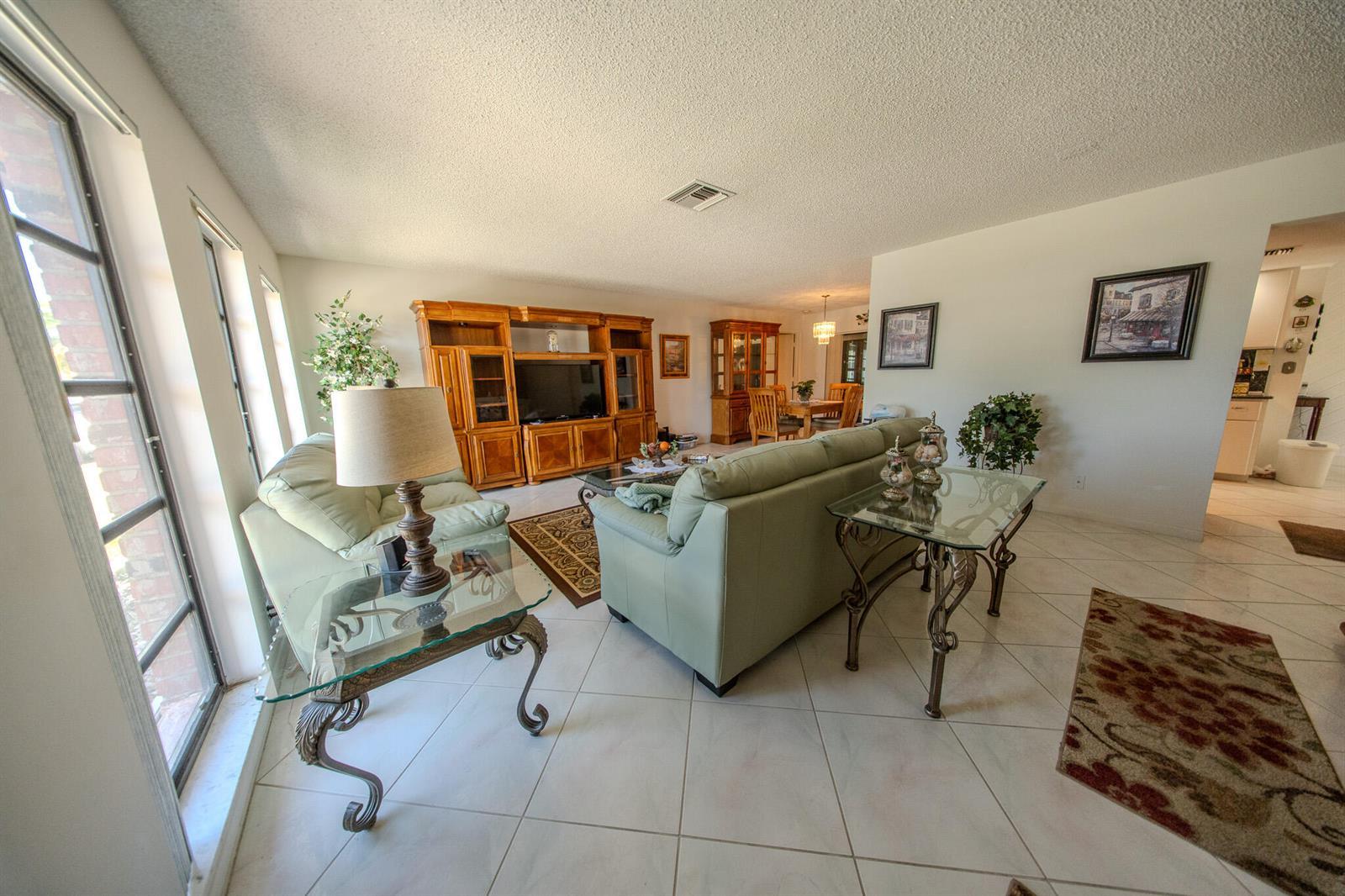 6431 Hitchin Post Way, Delray Beach FL 33484 photo 3