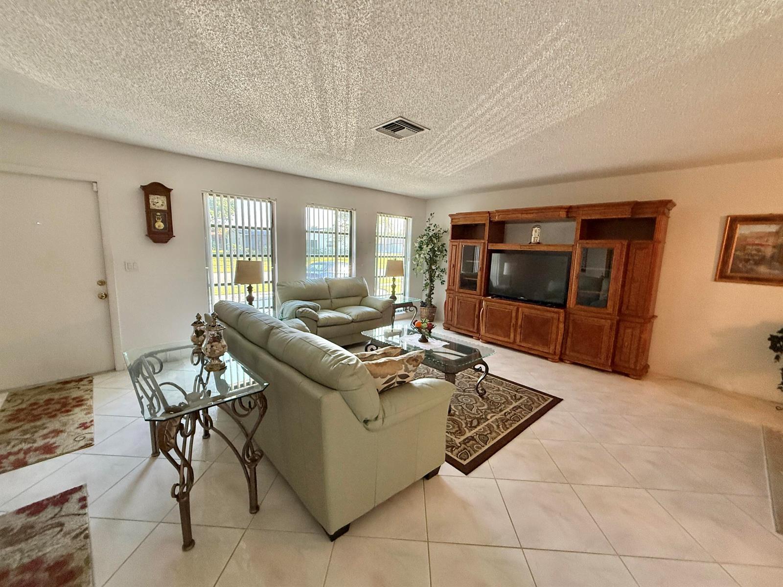 6431 Hitchin Post Way, Delray Beach FL 33484 photo 4