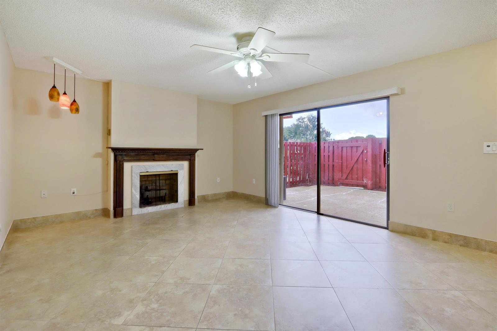 3343 Meridian Way N Unit D, Palm Beach Gardens FL 33410 photo 4