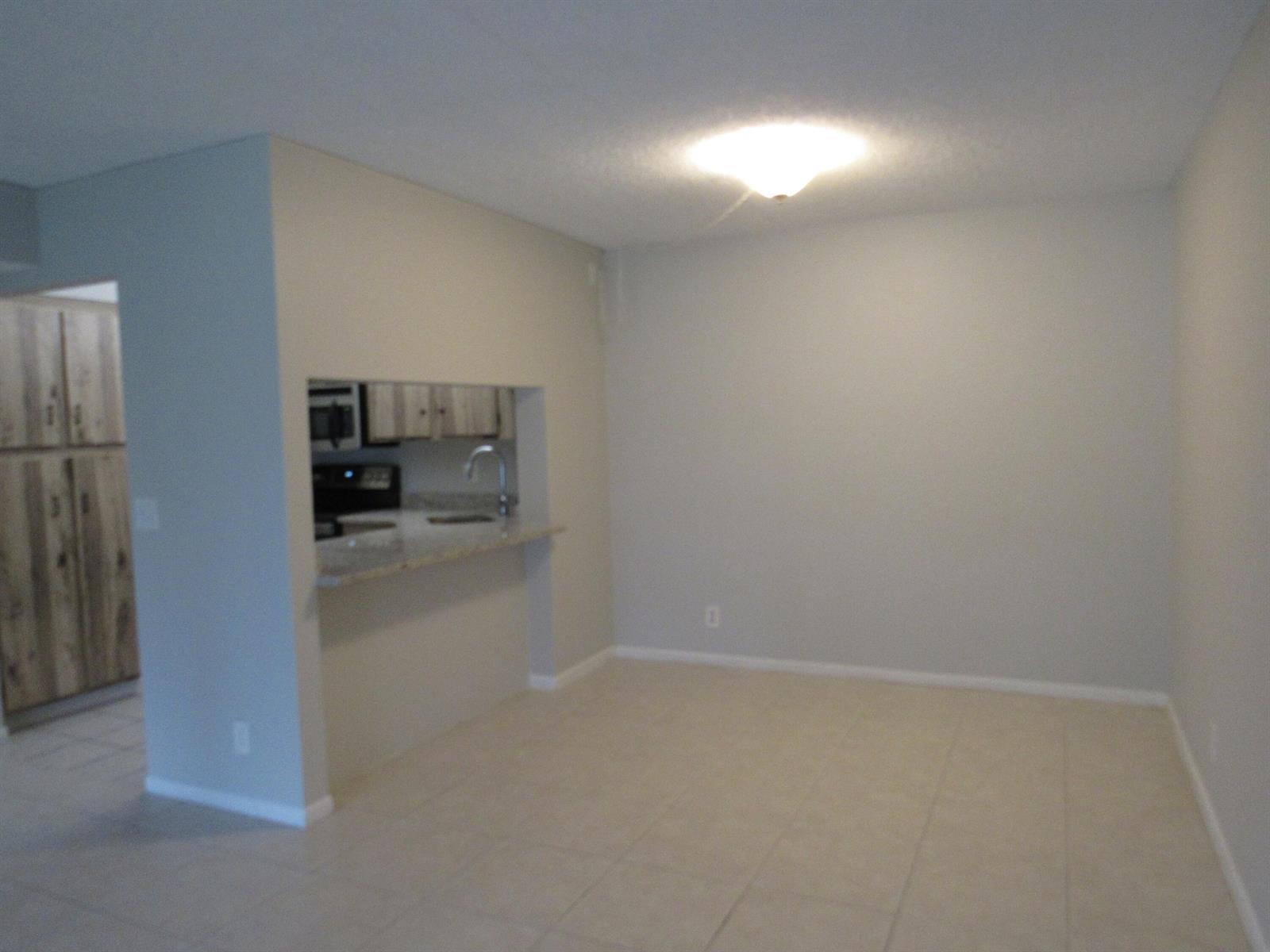 703 Sunny Pine Way # G2, FL 33415 photo 4