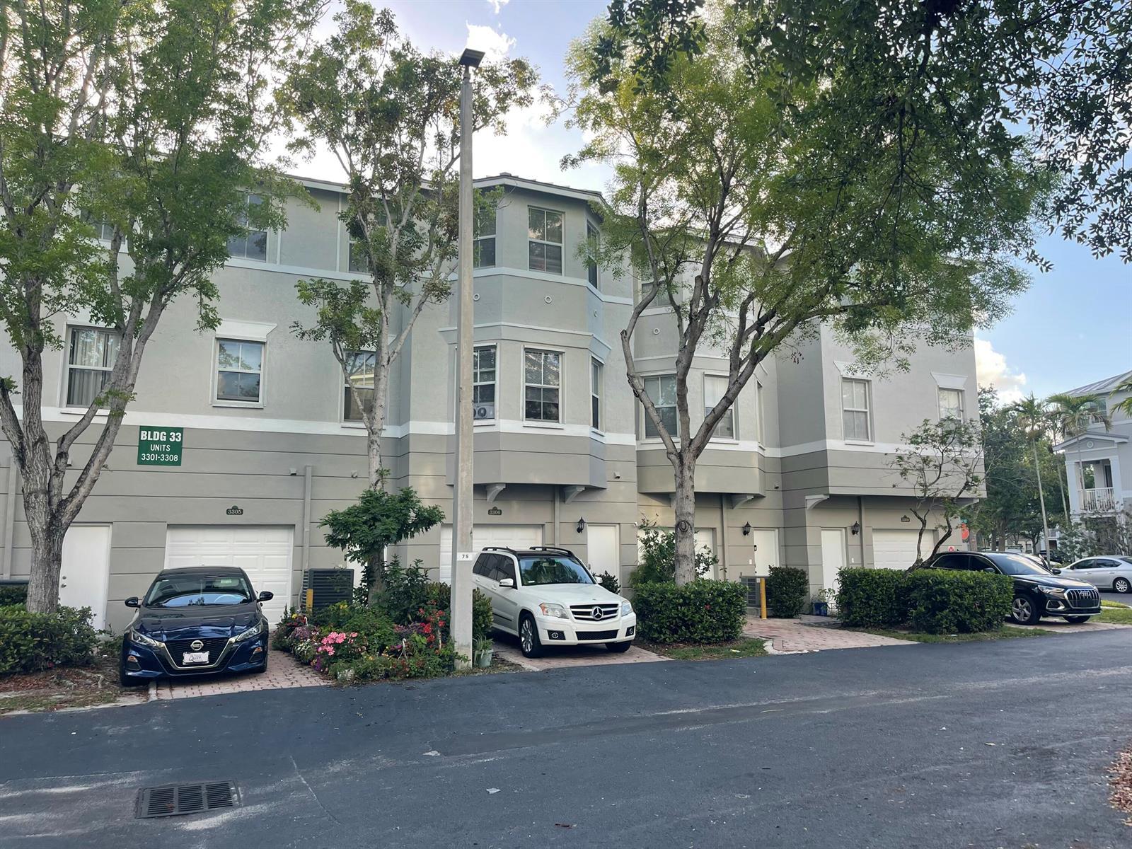 3306 Shoma Drive, Royal Palm Beach FL 33414 photo 2