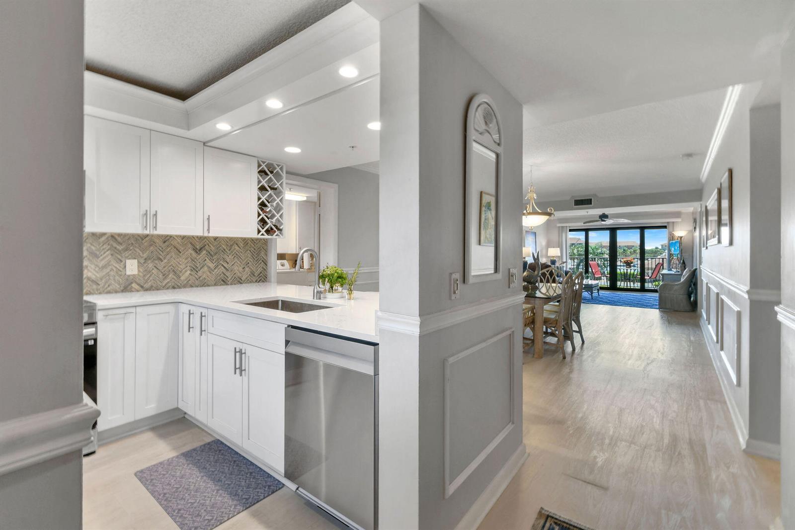 601 Seafarer Circle # 304, Jupiter FL 33477 photo 2