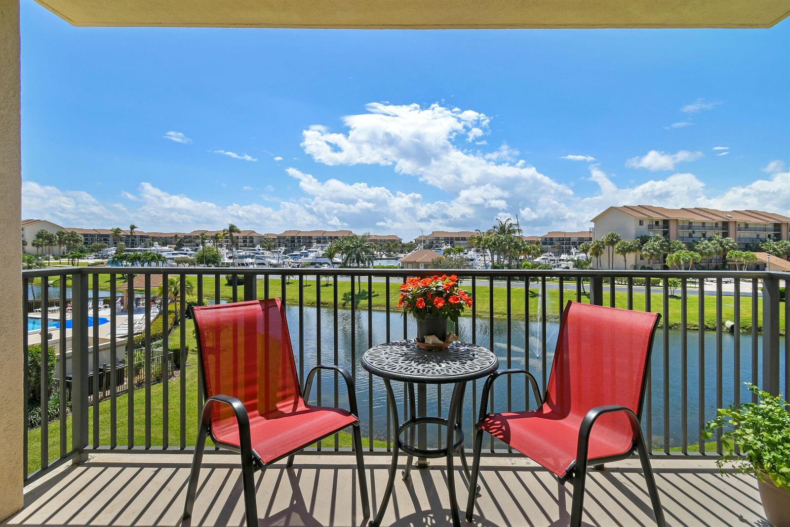 601 Seafarer Circle # 304, Jupiter FL 33477