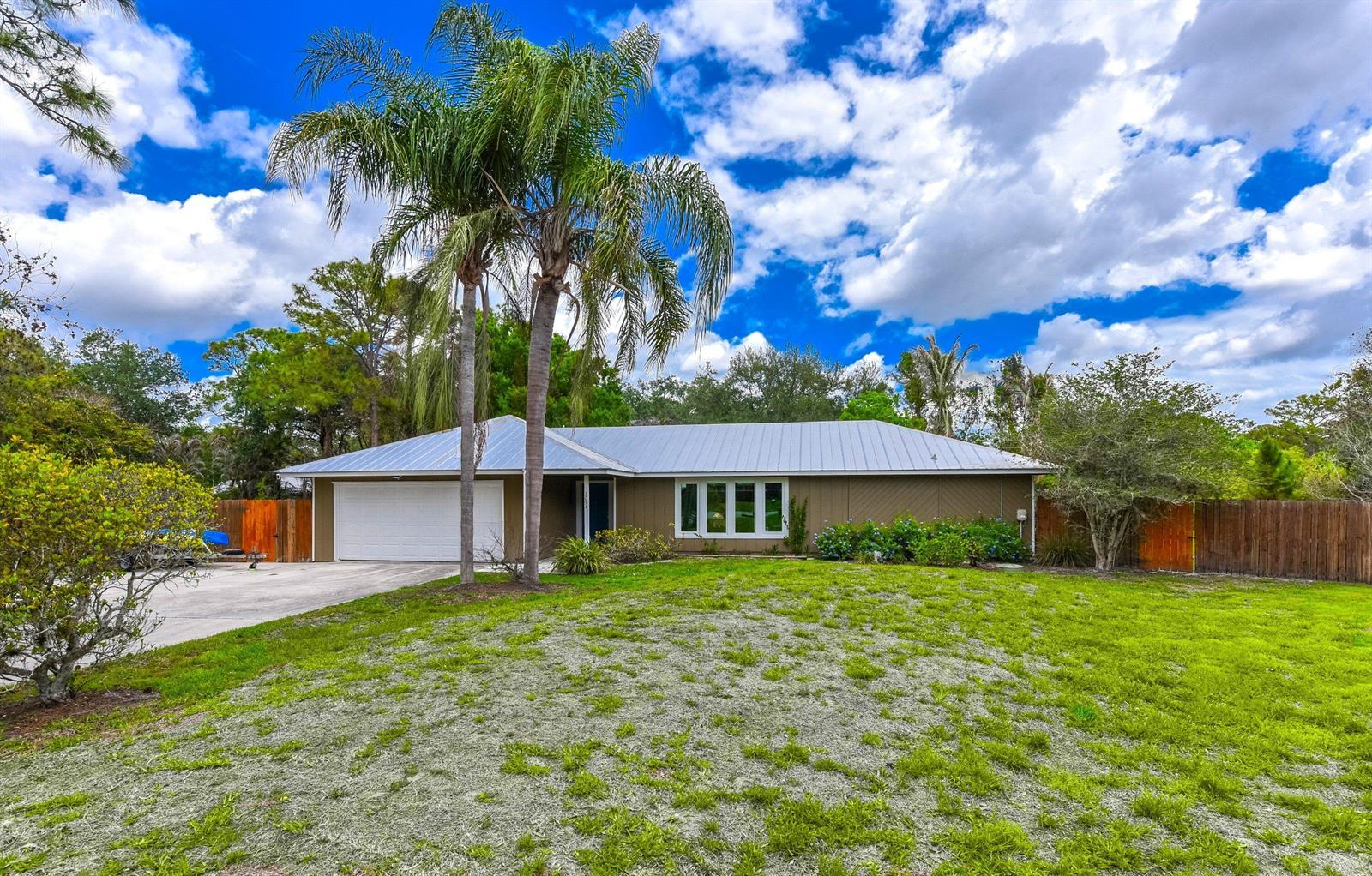 2094 SW Pitts Terrace, Stuart FL 34997 photo 2