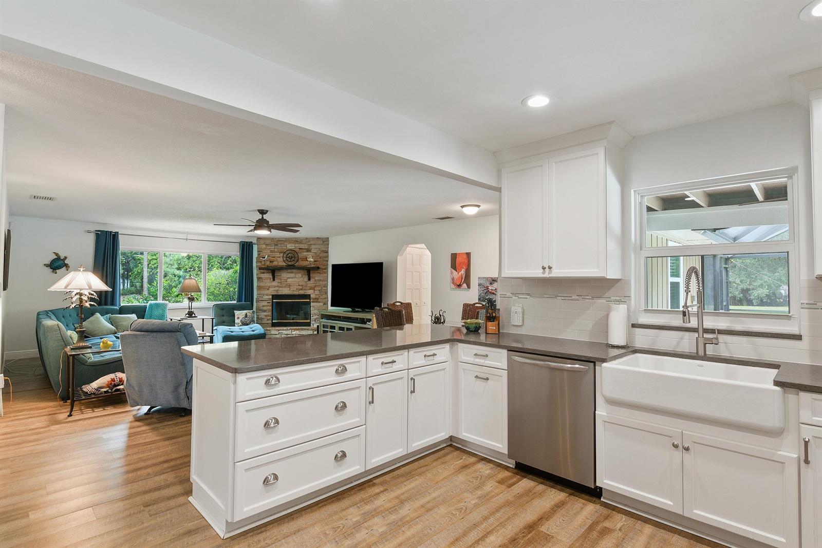 2094 SW Pitts Terrace, Stuart FL 34997 photo 3