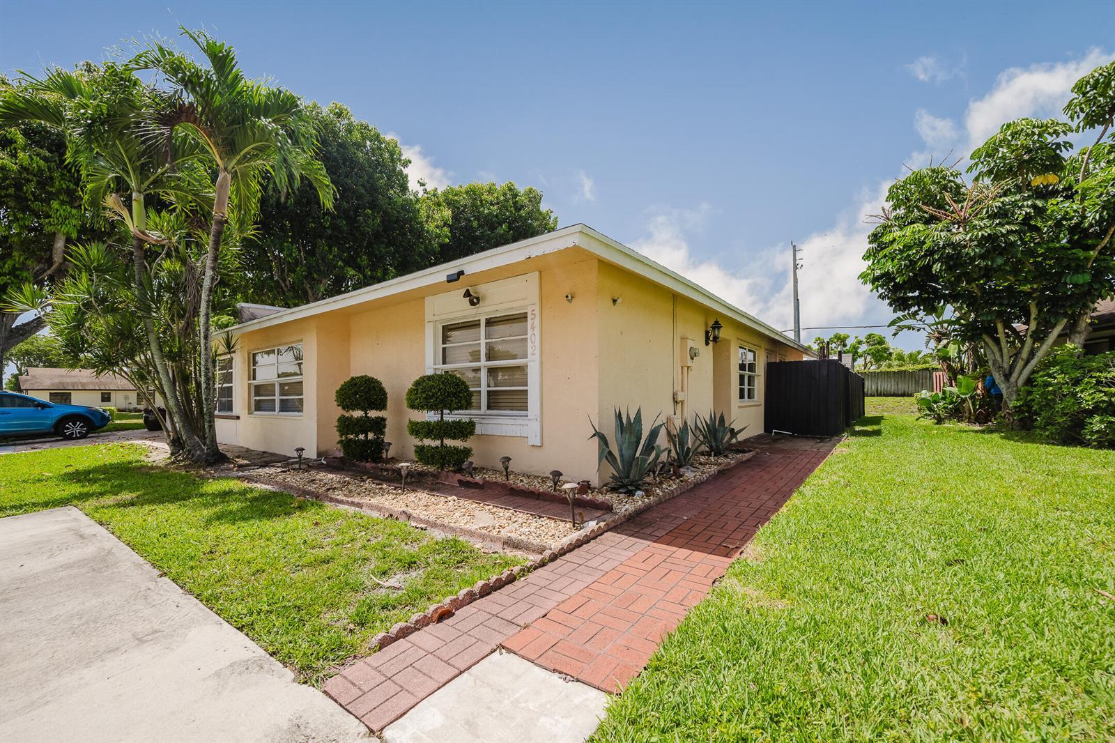 5402 Bonky Court # 102b, West Palm Beach FL 33415 photo 3