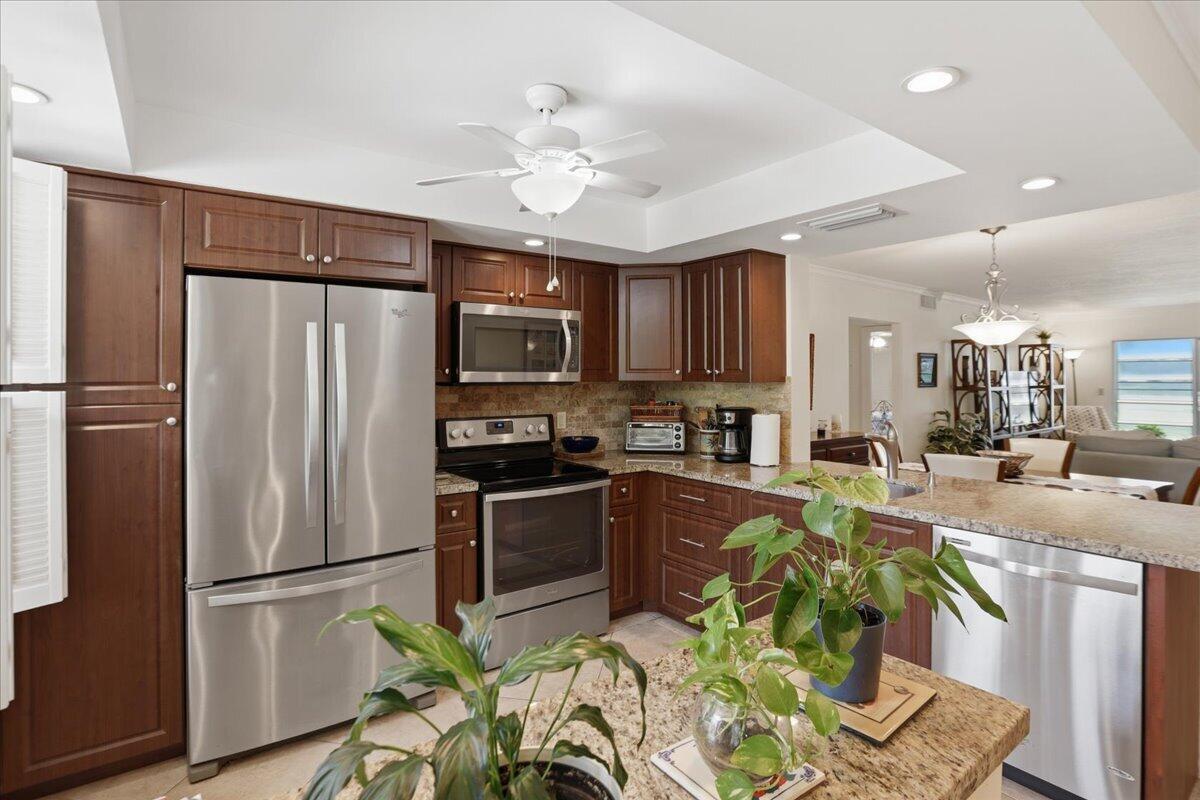 3004 Portofino Isle # E2, Coconut Creek FL 33066 photo 2