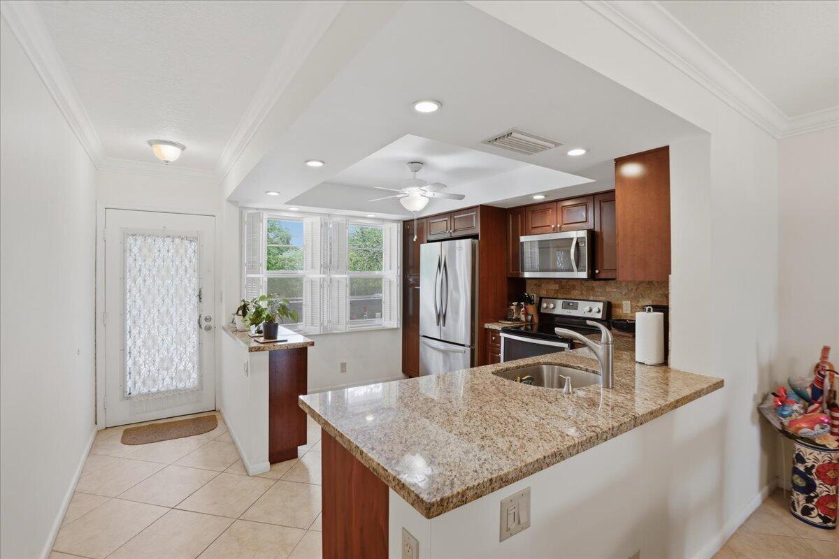 3004 Portofino Isle # E2, Coconut Creek FL 33066 photo 3