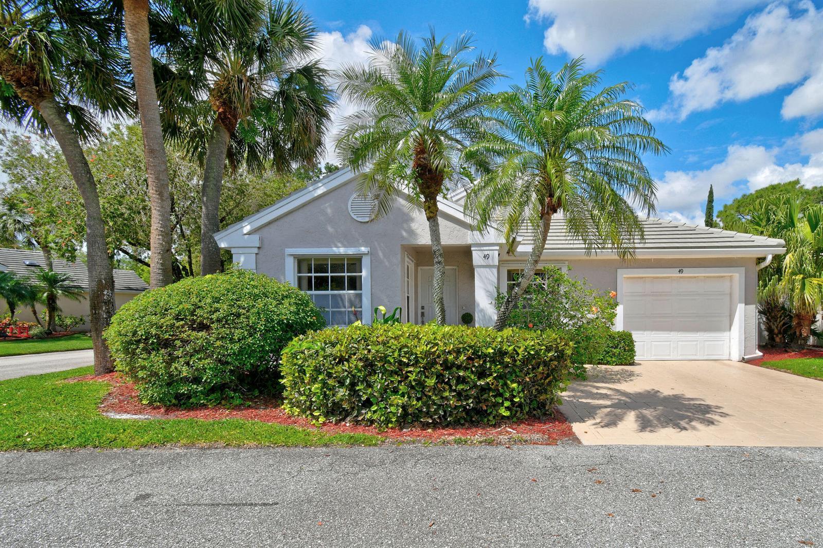 49 Admirals Court, Palm Beach Gardens FL 33418