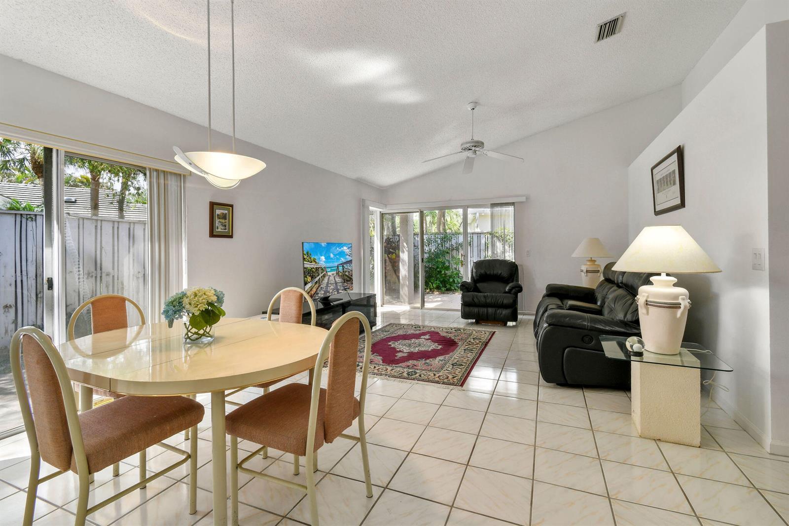 49 Admirals Court, Palm Beach Gardens FL 33418 photo 4