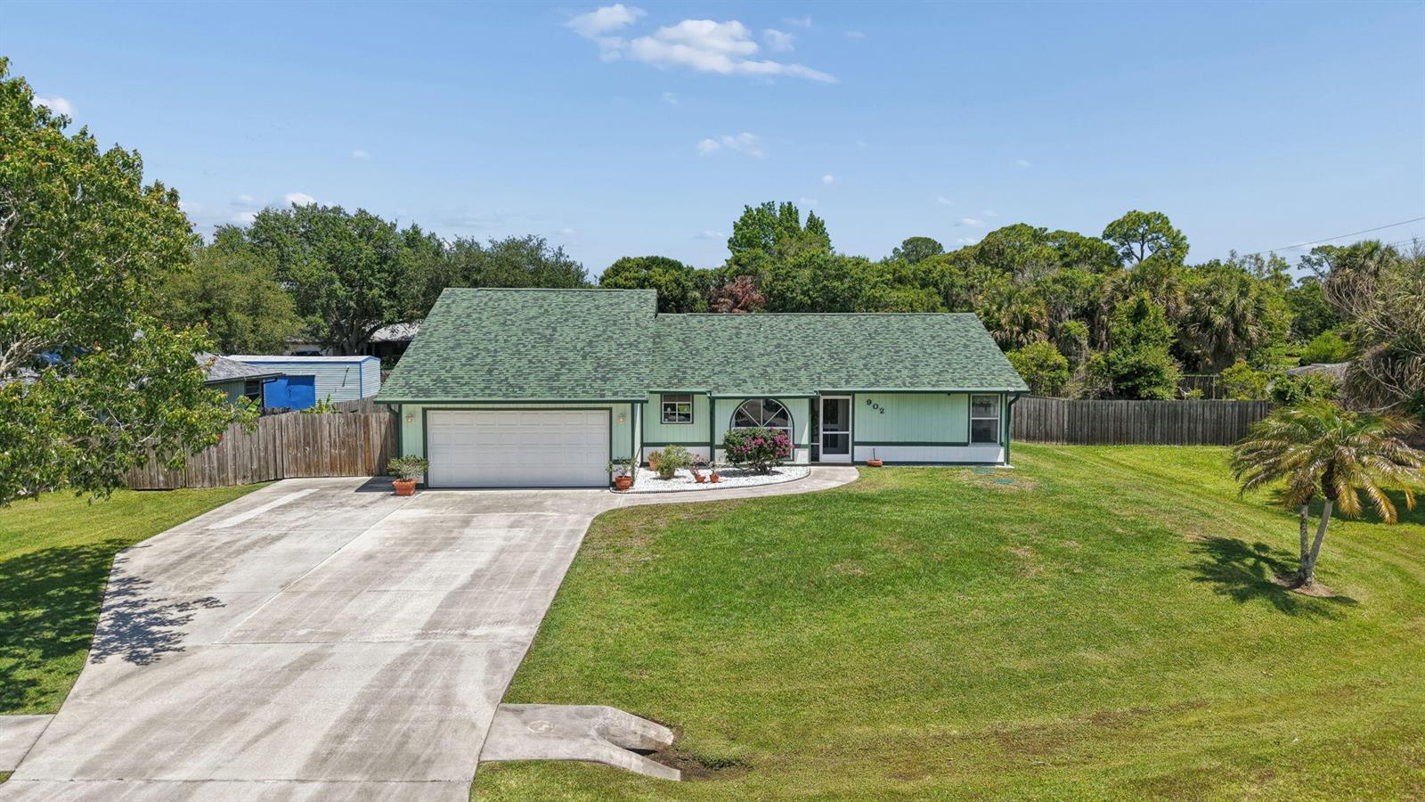 902 Egret Avenue, Fort Pierce FL 34982 photo 3