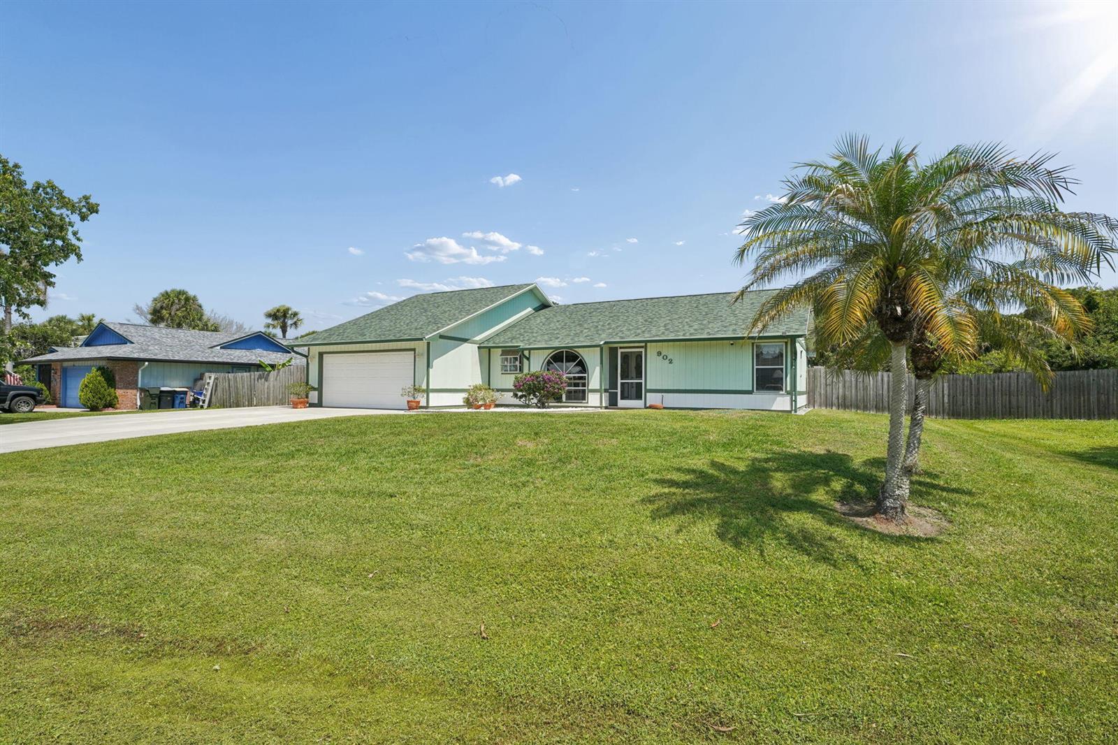 902 Egret Avenue, Fort Pierce FL 34982 photo 4