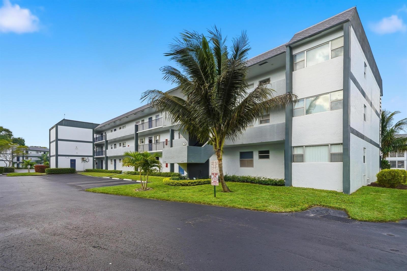 8330 Sands Point # N302, Tamarac FL 33321