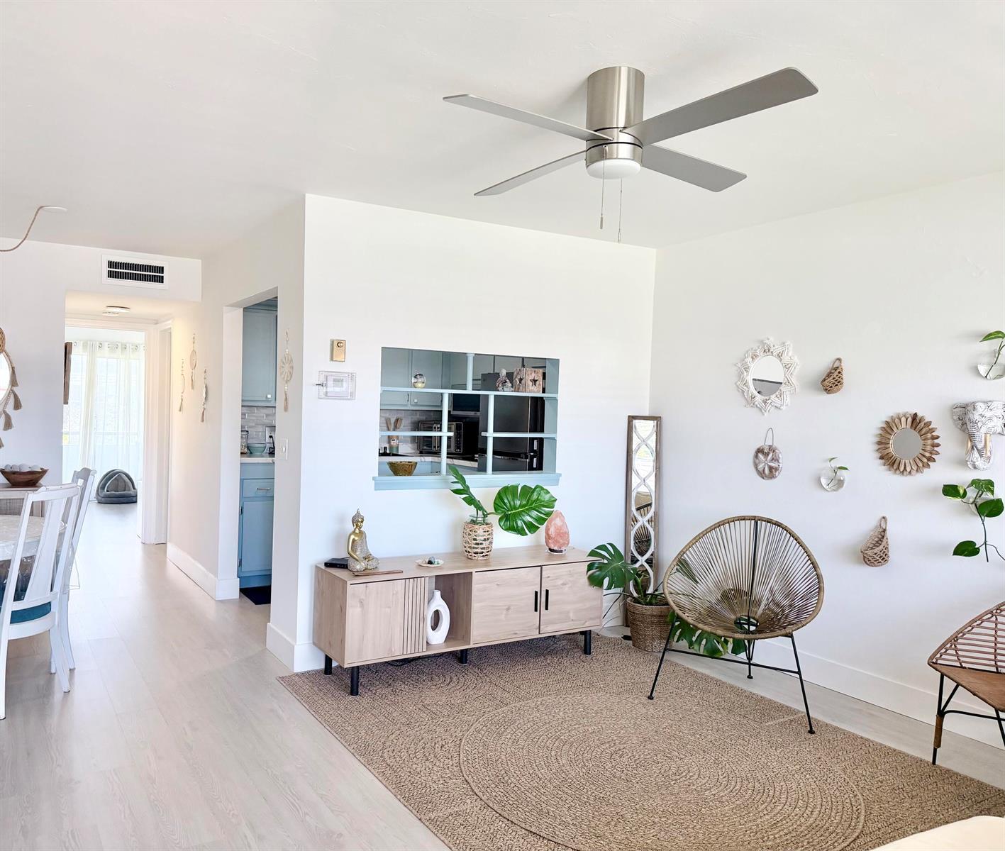 3322 Cynthia Lane # 207, FL 33461