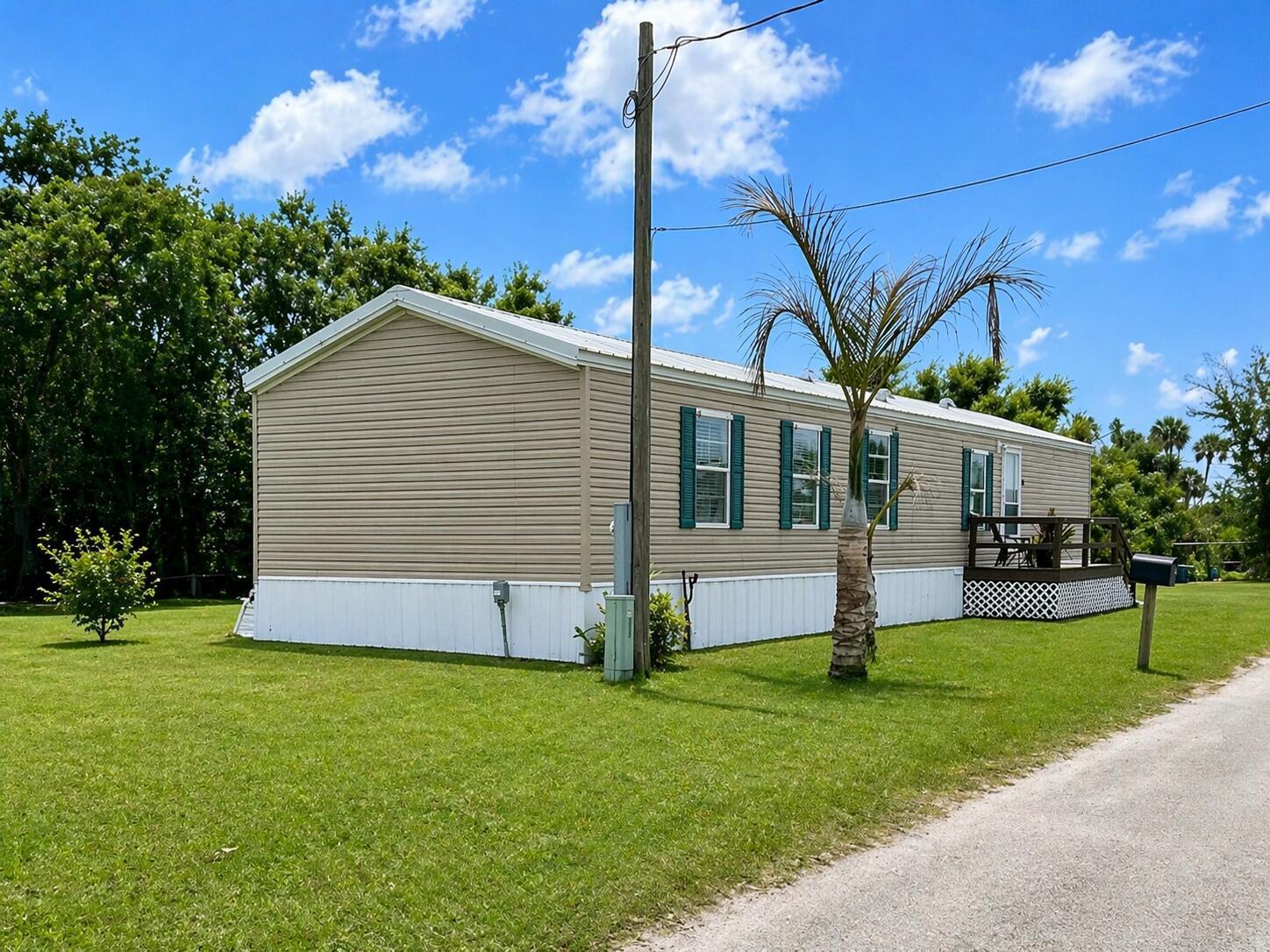 1905 SE 8th Avenue, Okeechobee FL 34974 photo 2