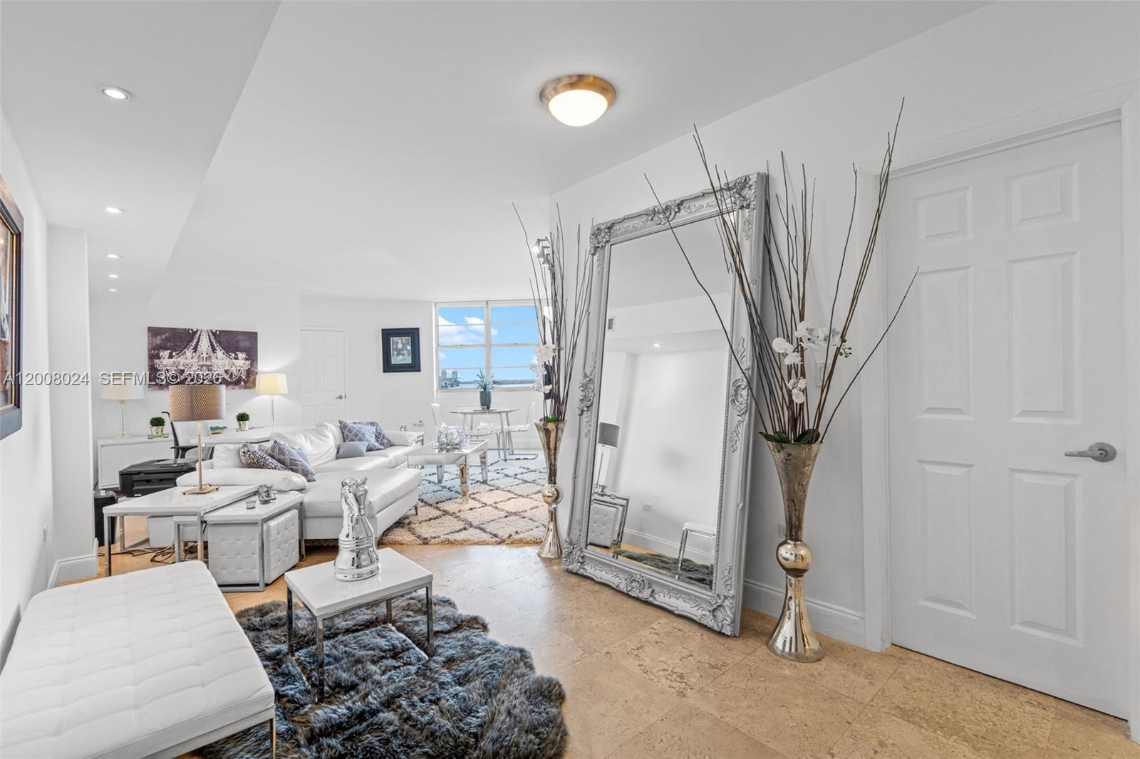 905 Brickell Bay Dr # 1830, Miami FL 33131 photo 5