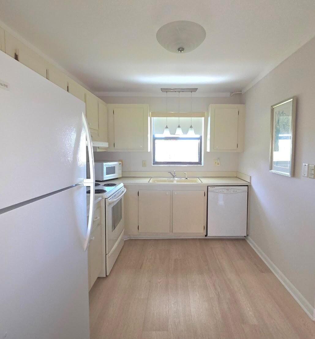 2101 W Woolbright Road # J102, Boynton Beach FL 33426 photo 3