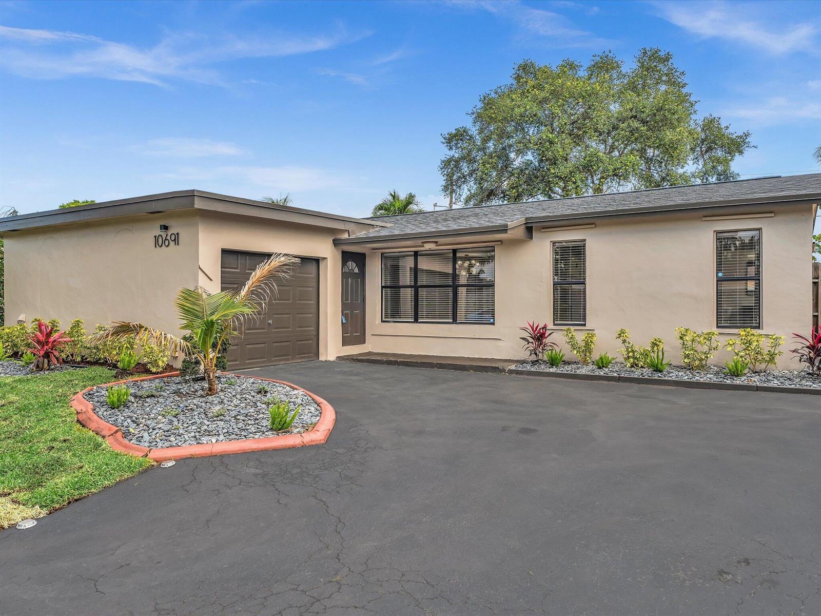 10691 NW 28th Street, Sunrise FL 33322 photo 3