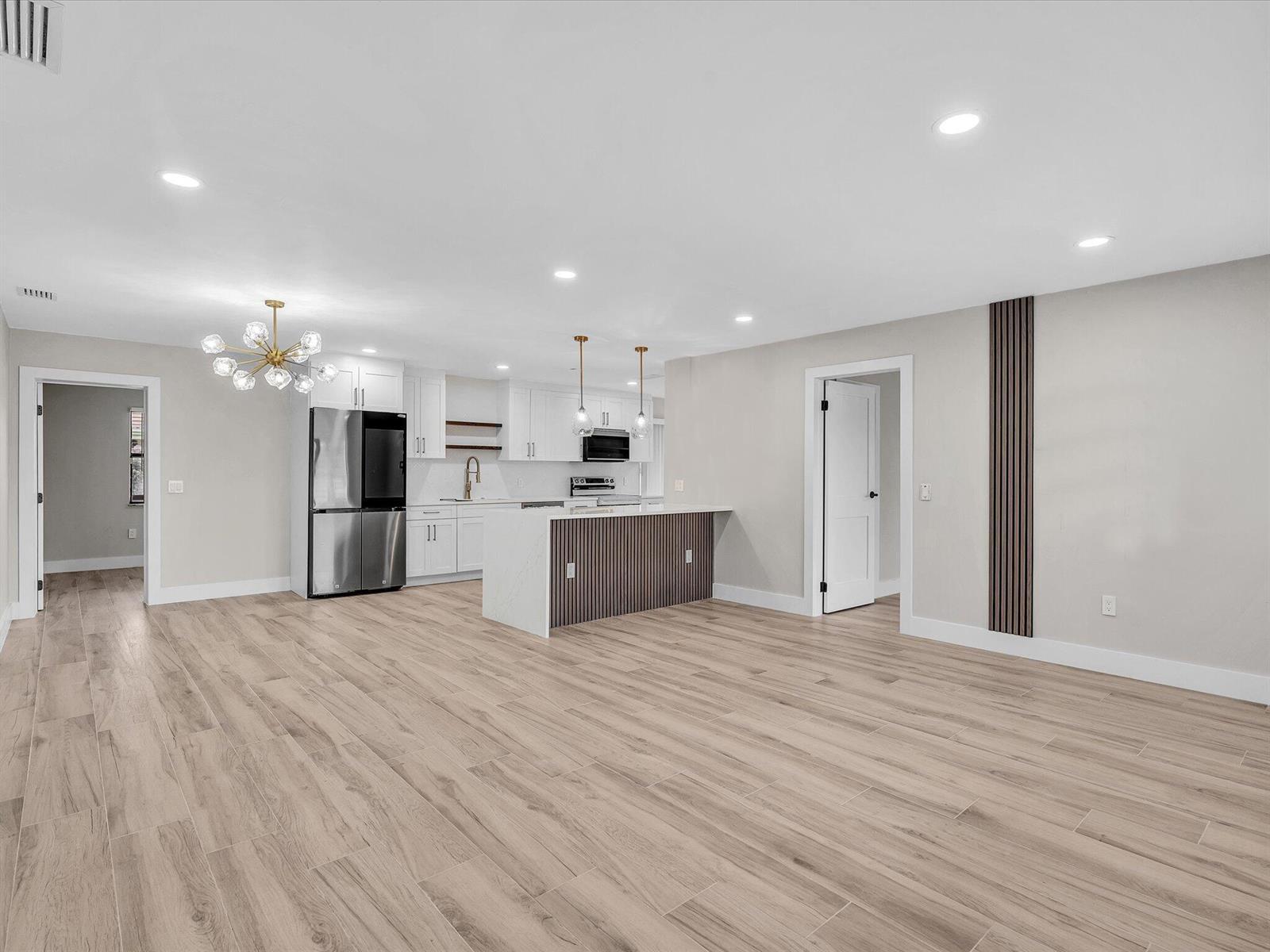 10691 NW 28th Street, Sunrise FL 33322 photo 4