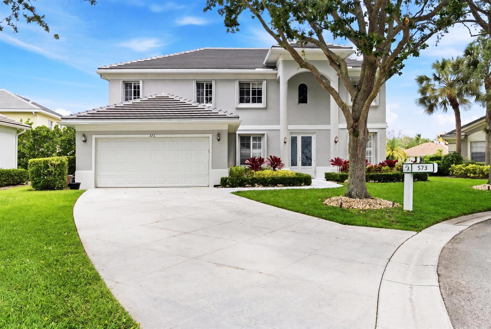 573 Cocoplum Dr Drive E, Jupiter FL 33458