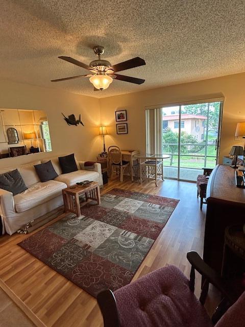 1951 SW Palm City Road # H, Stuart FL 34994 photo 3