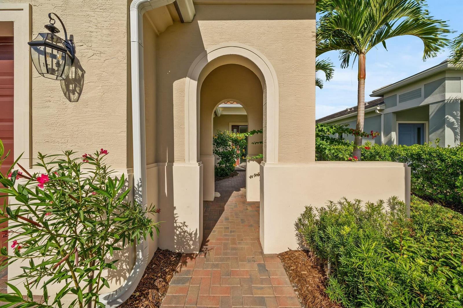 601 SE Fascino Circle, Port St. Lucie FL 34984 photo 3