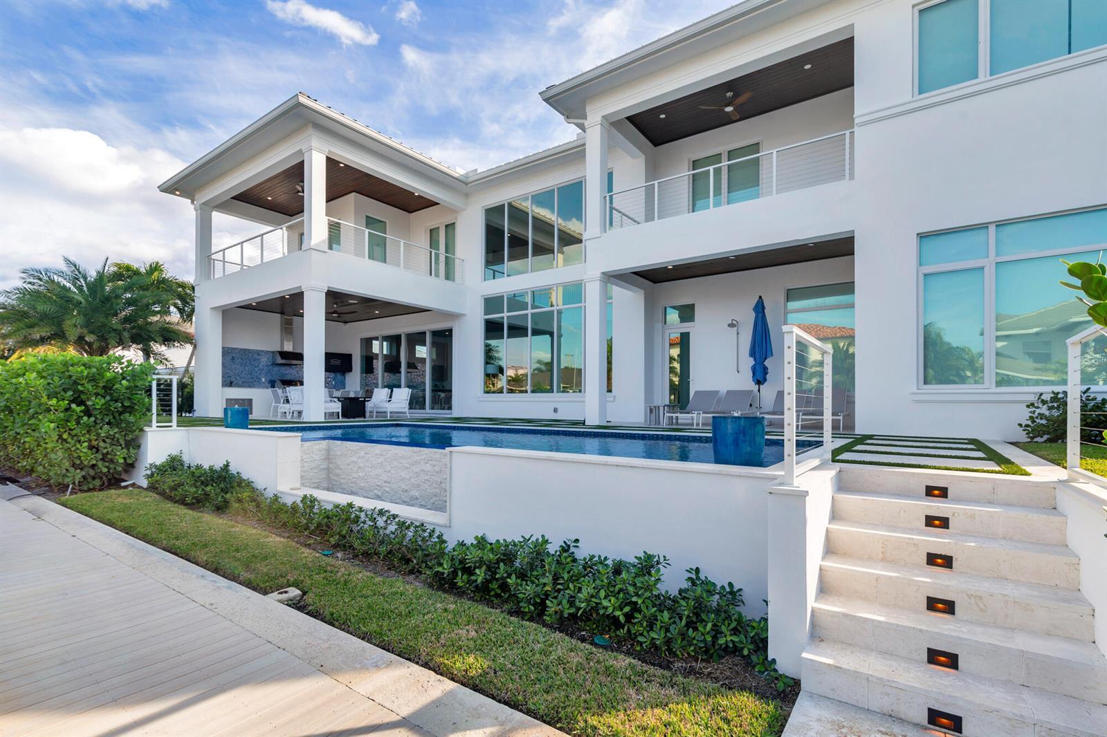 1180 Bimini Lane, Singer Island FL 33404 photo 2