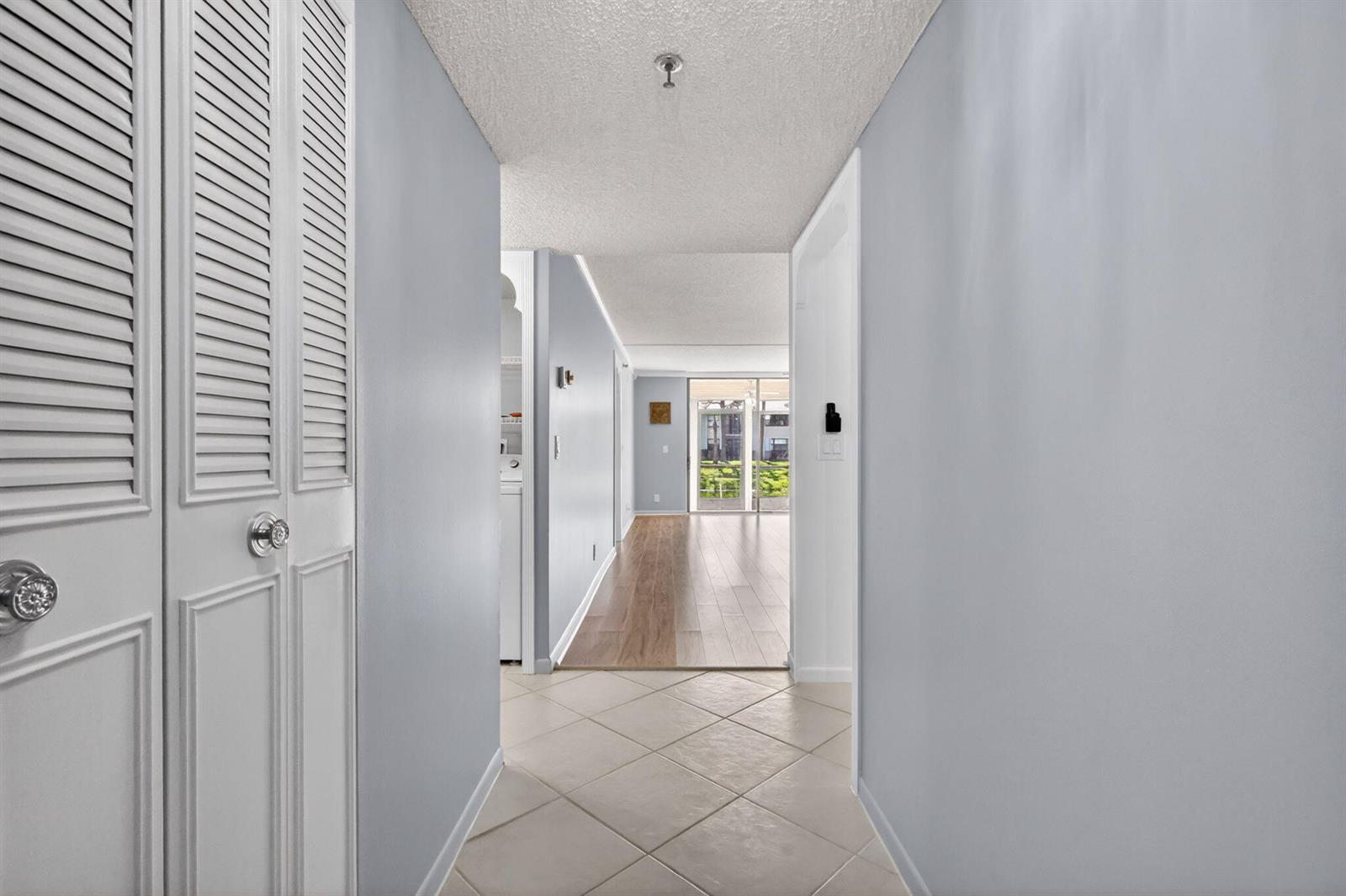 7770 Tahiti Lane # 102, Lake Worth FL 33467 photo 3