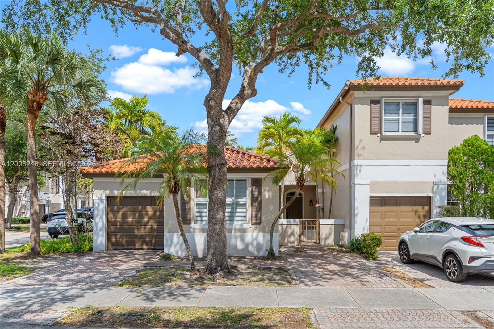 14435 NW 83rd Pl, Miami Lakes FL 33016 photo 2