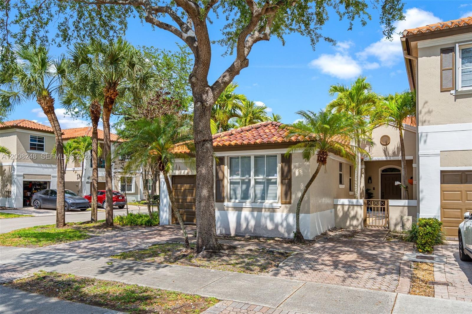 14435 NW 83rd Pl, Miami Lakes FL 33016 photo 3