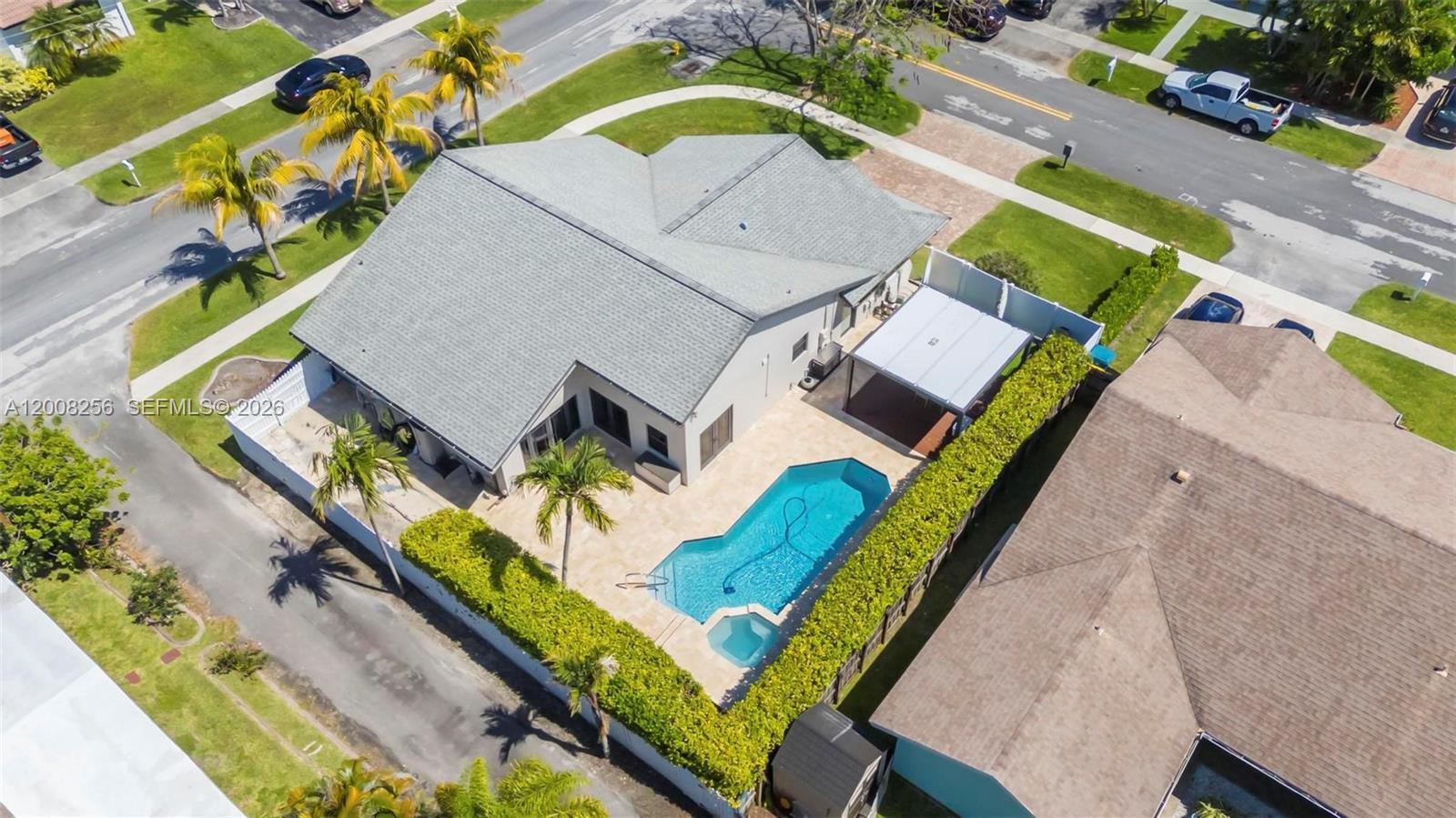 235 SE 9th St, Dania Beach FL 33004 photo 2