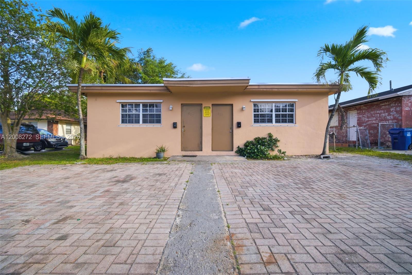 823-825 NW 9th St, Hallandale Beach FL 33009