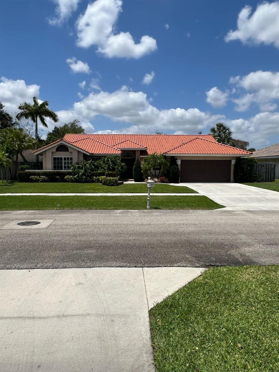 9664 W Lake Court, Boca Raton FL 33434 photo 3