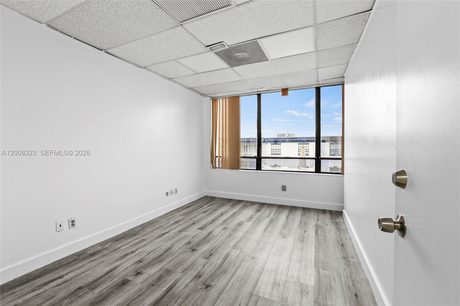 8358 W Oakland Park Blvd # F, Sunrise FL 33351